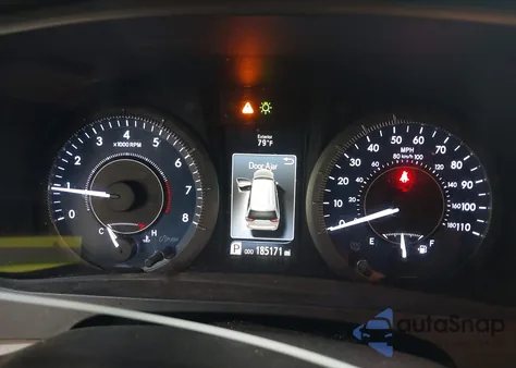 2016 Toyota Sienna Xle 8 Passenger from USA, damaged, VIN 5TDYK3DC0GS720490